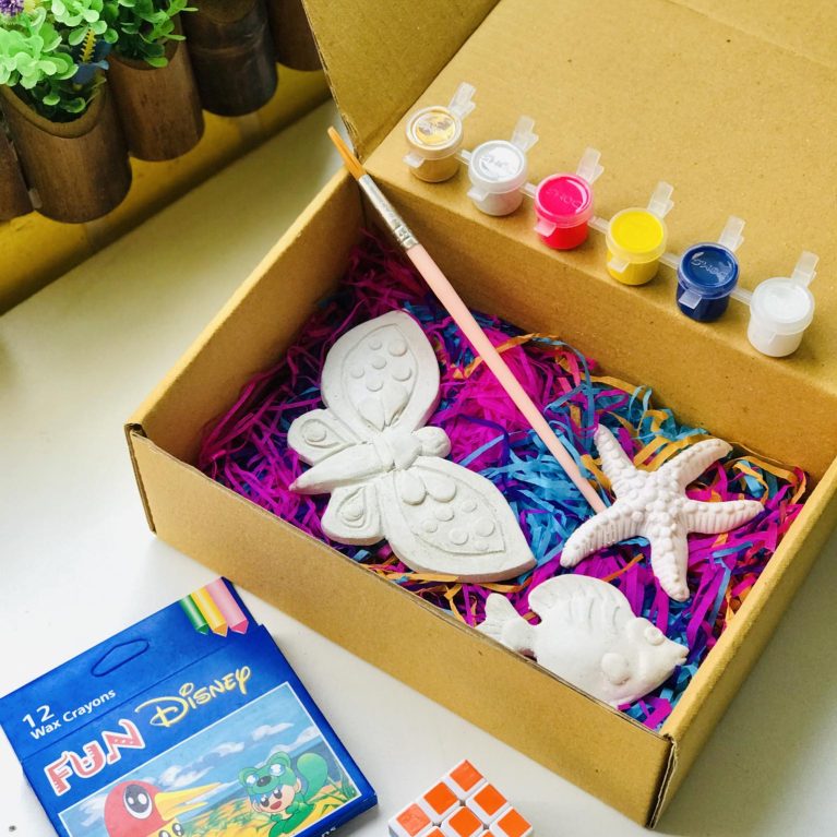 3 Chips Colouring set-with Colours and Gifts