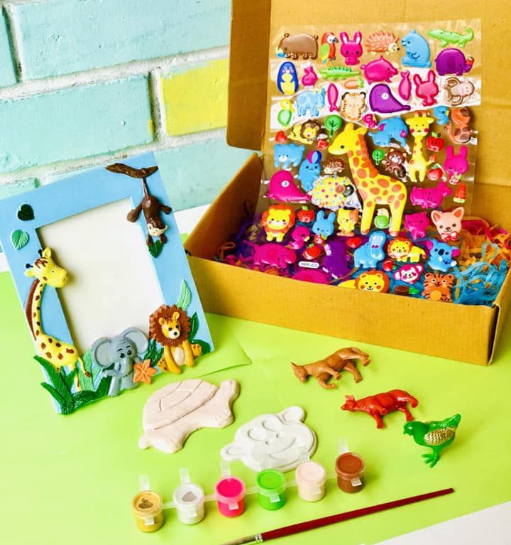 Baby Safari-Themed Photo Frame Package